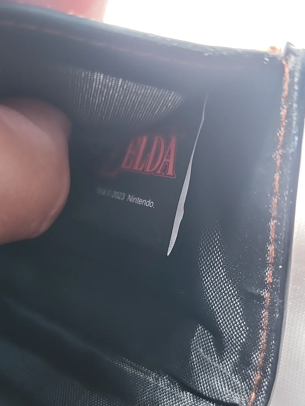 Bioworld Zelda Nintendo 2023 Men's Brown and Black Wallet Keychain